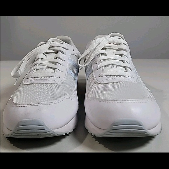 ASICS Tiger Runner Size 11.5 Women White  Ladies Sportstyle Jog Light Trainers - Picture 2 of 7
